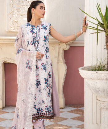 Pakistani woman wearing sleeveless digital printed lawn shawlar kameez by Ayesha Styles.