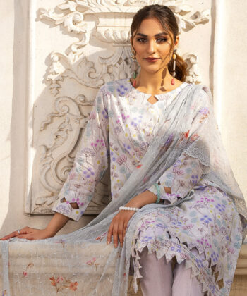 Pakistani woman wearing digital printed lawn shawlar kameez by Ayesha Styles.